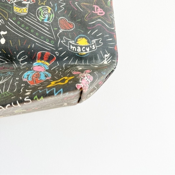 Dooney & Bourke Macy's Day Parade Black East West Large Tote/Shopper Bag - Picture 6 of 16